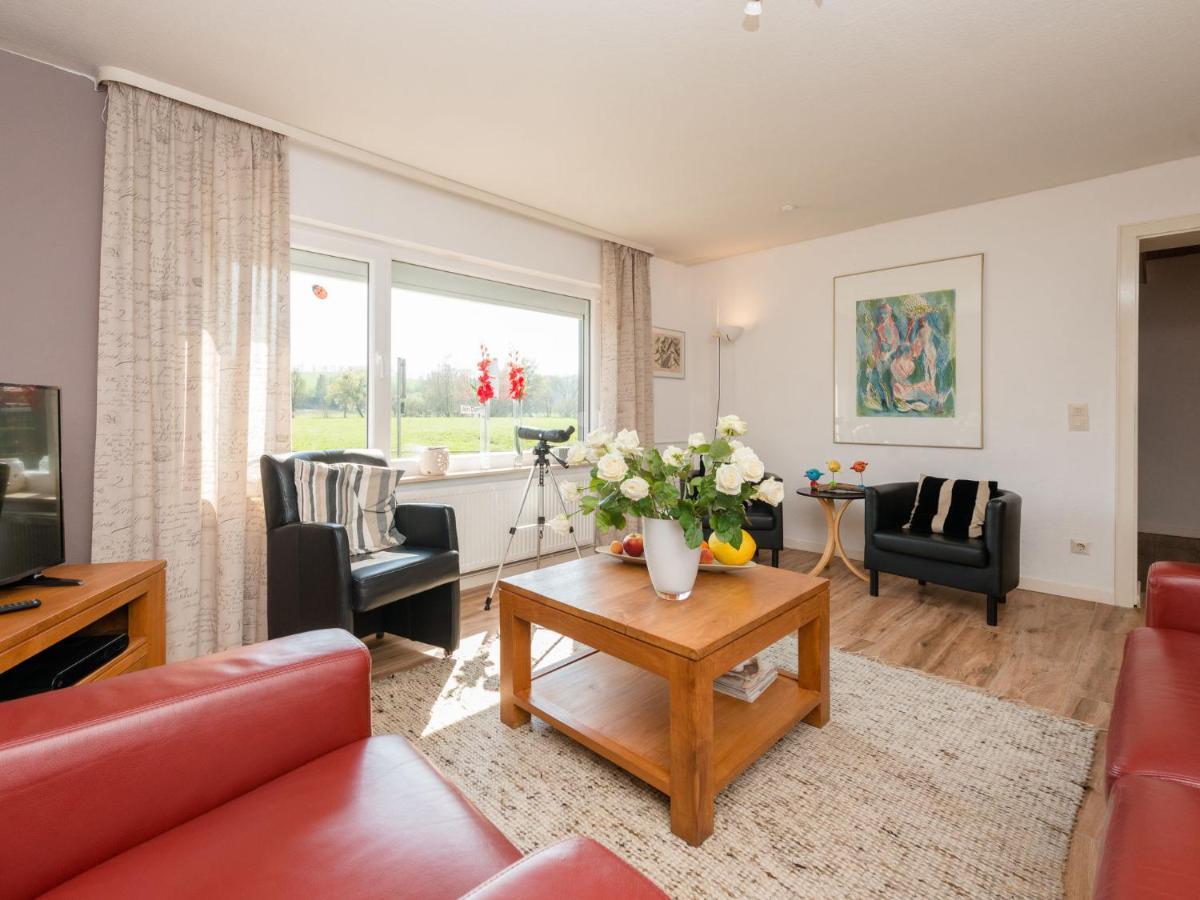 Modern Holiday Home Near River In Amelgatzen Emmerthal Room photo